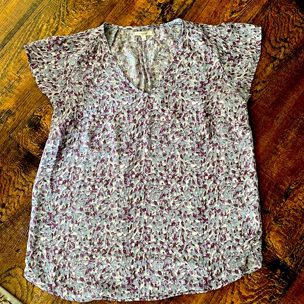 Maurices size medium blouse with flutter sleeves